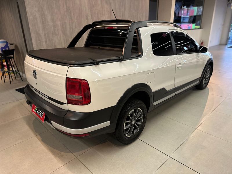 Volkswagen Saveiro W/ CD CROSS MA 2016/2017 ENZO MULTIMARCAS CAXIAS DO SUL / Carros no Vale