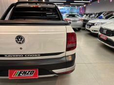 Volkswagen Saveiro W/ CD CROSS MA 2016/2017 ENZO MULTIMARCAS CAXIAS DO SUL / Carros no Vale