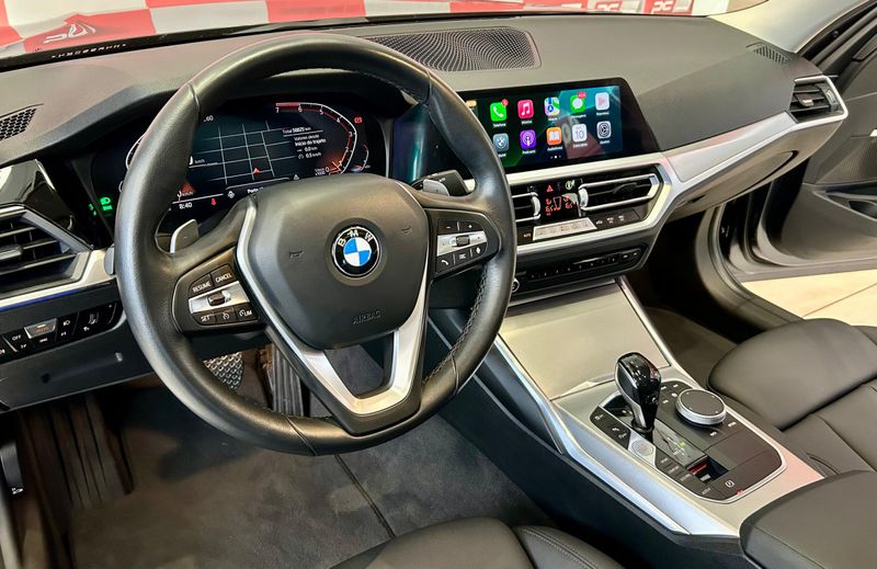 BMW 320iA 2.0 Turbo/ActiveFlex 16V/GP 2020/2021 PC VEÍCULOS SANTA CRUZ DO SUL / Carros no Vale