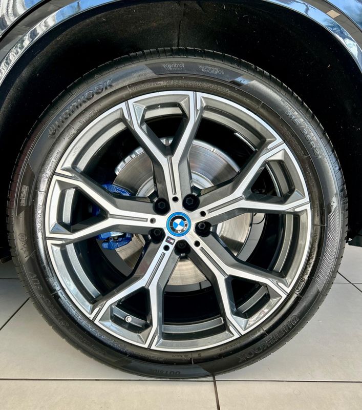 BMW X5 XDRIVE 45e 3.0 M.Sport Híbrido 2023/2023 PC VEÍCULOS SANTA CRUZ DO SUL / Carros no Vale