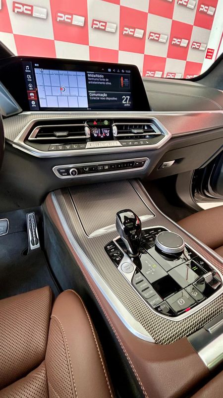 BMW X5 XDRIVE 45e 3.0 M.Sport Híbrido 2023/2023 PC VEÍCULOS SANTA CRUZ DO SUL / Carros no Vale