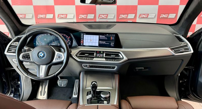 BMW X5 XDRIVE 45e 3.0 M.Sport Híbrido 2023/2023 PC VEÍCULOS SANTA CRUZ DO SUL / Carros no Vale