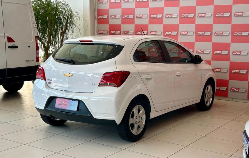 CHEVROLET ONIX HATCH LT 1.4 8V FlexPower 2019/2019 PC VEÍCULOS SANTA CRUZ DO SUL / Carros no Vale