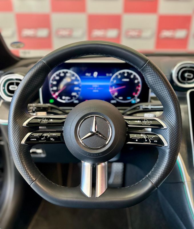 Mercedes-Benz C-200 AMG Line EQ Boost 1.5 TB (Hib.) 2022/2023 PC VEÍCULOS SANTA CRUZ DO SUL / Carros no Vale