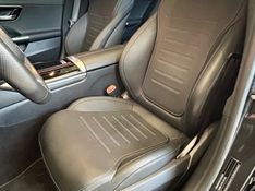 Mercedes-Benz C-200 AMG Line EQ Boost 1.5 TB (Hib.) 2022/2023 PC VEÍCULOS SANTA CRUZ DO SUL / Carros no Vale