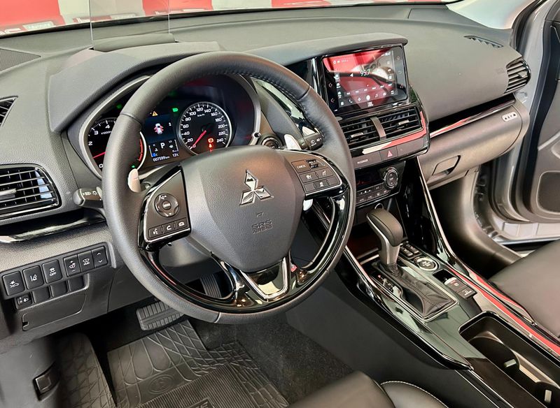 Mitsubishi Eclipse Cross HPE-S MTSport 1.5 AWC 2024/2025 PC VEÍCULOS SANTA CRUZ DO SUL / Carros no Vale