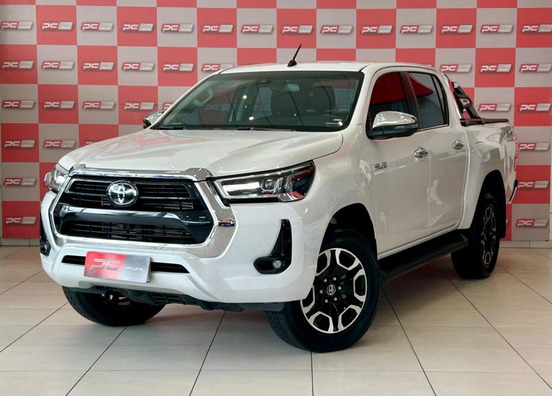 Toyota Hilux CD SRX 4×4 2.8 TDI 16V 2022/2023 PC VEÍCULOS SANTA CRUZ DO SUL / Carros no Vale
