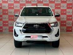 Toyota Hilux CD SRX 4×4 2.8 TDI 16V 2022/2023 PC VEÍCULOS SANTA CRUZ DO SUL / Carros no Vale