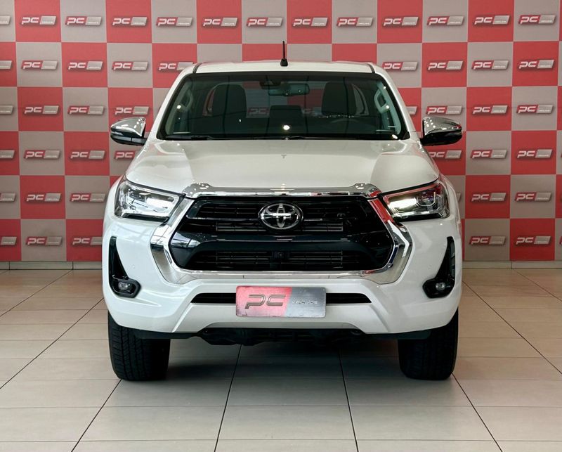 Toyota Hilux CD SRX 4×4 2.8 TDI 16V 2022/2023 PC VEÍCULOS SANTA CRUZ DO SUL / Carros no Vale
