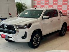 Toyota Hilux CD SRX 4×4 2.8 TDI 16V 2022/2023 PC VEÍCULOS SANTA CRUZ DO SUL / Carros no Vale