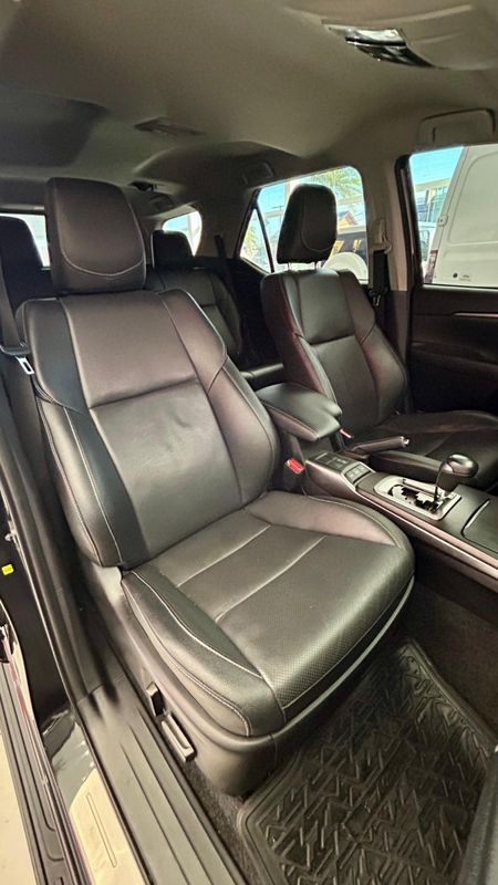 Toyota Hilux SW4 SRX 4×4 2.8 TDI 16V Dies 2021/2021 PC VEÍCULOS SANTA CRUZ DO SUL / Carros no Vale