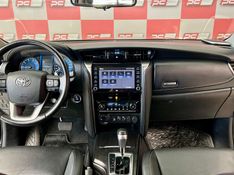 Toyota Hilux SW4 SRX 4×4 2.8 TDI 16V Dies 2021/2021 PC VEÍCULOS SANTA CRUZ DO SUL / Carros no Vale