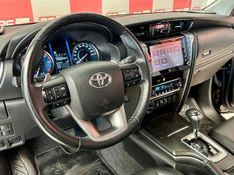 Toyota Hilux SW4 SRX 4×4 2.8 TDI 16V Dies 2021/2021 PC VEÍCULOS SANTA CRUZ DO SUL / Carros no Vale