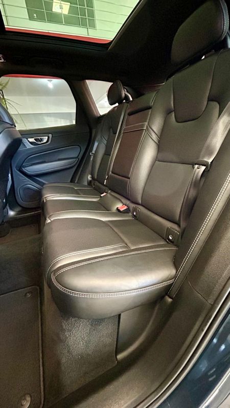 Volvo XC 60 T-5 INSCRIPTION 2.0 AWD 2019/2019 PC VEÍCULOS SANTA CRUZ DO SUL / Carros no Vale
