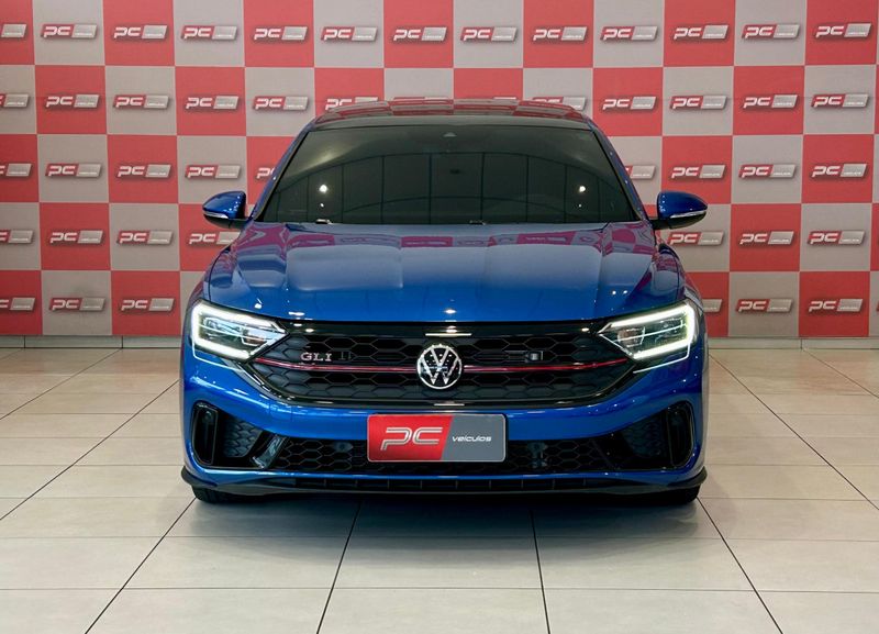 VOLKSWAGEN JETTA GLI 350 TSI 2.0 16V 2022/2023 PC VEÍCULOS SANTA CRUZ DO SUL / Carros no Vale