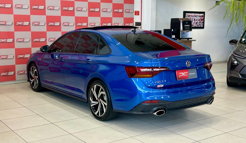 VOLKSWAGEN JETTA GLI 350 TSI 2.0 16V 2022/2023 PC VEÍCULOS SANTA CRUZ DO SUL / Carros no Vale