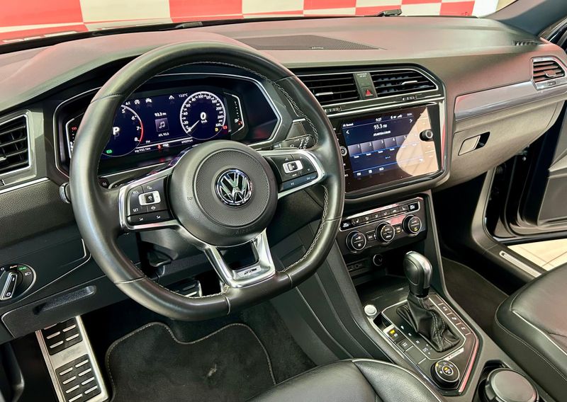 VOLKSWAGEN TIGUAN Allspac R-Line 350 TSI 2.0 4×4 2020/2020 PC VEÍCULOS SANTA CRUZ DO SUL / Carros no Vale