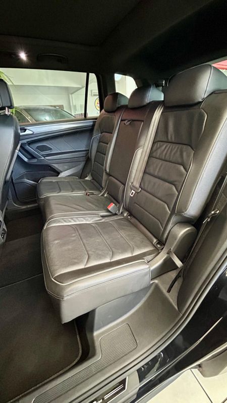 VOLKSWAGEN TIGUAN Allspac R-Line 350 TSI 2.0 4×4 2020/2020 PC VEÍCULOS SANTA CRUZ DO SUL / Carros no Vale