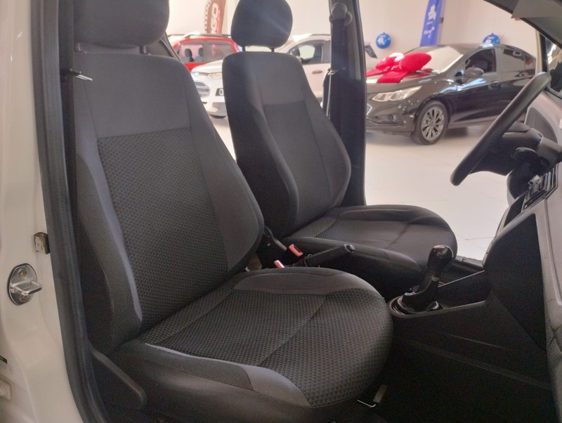 VOLKSWAGEN GOL 1.0 TRENDLINE 8V 2018/2018 TIAGO AUTOMÓVEIS VENÂNCIO AIRES / Carros no Vale