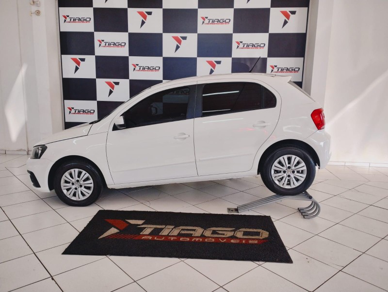 VOLKSWAGEN GOL 1.0 TRENDLINE 8V 2018/2018 TIAGO AUTOMÓVEIS VENÂNCIO AIRES / Carros no Vale