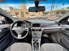 CHEVROLET VECTRA ELEGANCE 2.0 MPFI 8V FLEXPOWER MEC 2010/2010 AR MULTIMARCAS VENÂNCIO AIRES / Carros no Vale