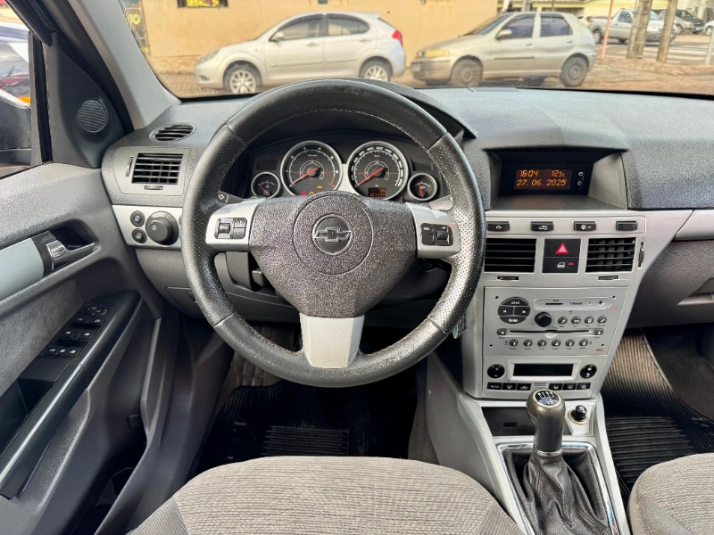 CHEVROLET VECTRA ELEGANCE 2.0 MPFI 8V FLEXPOWER MEC 2010/2010 AR MULTIMARCAS VENÂNCIO AIRES / Carros no Vale