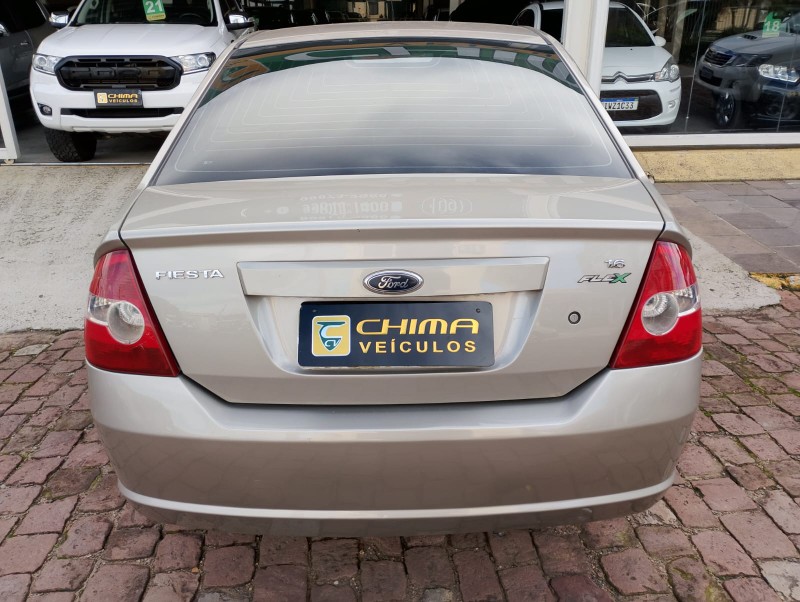 FORD FIESTA SEDAN 1.6 8V FLEX /2008 CHIMA VEÍCULOS VENÂNCIO AIRES / Carros no Vale