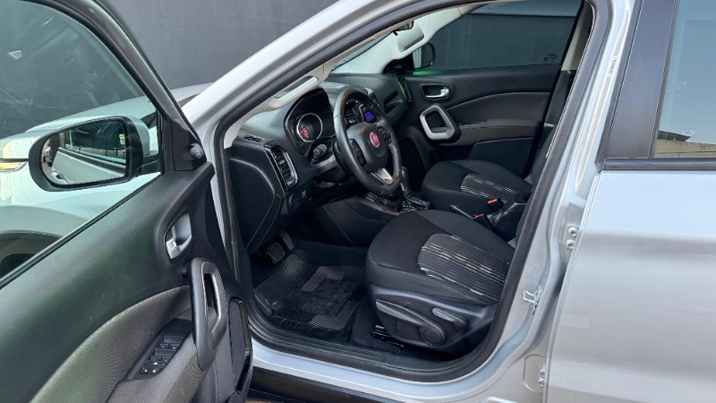 FIAT TORO FREEDOM 1.8 16V FLEX AUT. /2018 IDEAL VEÍCULOS LAJEADO / Carros no Vale