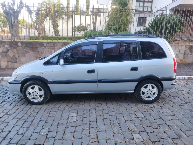 CHEVROLET ZAFIRA EXPRESSION 2.0 2008/2008 ALTERNATIVA VEÍCULOS LAJEADO / Carros no Vale