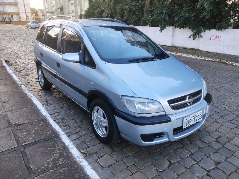CHEVROLET ZAFIRA EXPRESSION 2.0 2008/2008 ALTERNATIVA VEÍCULOS LAJEADO / Carros no Vale