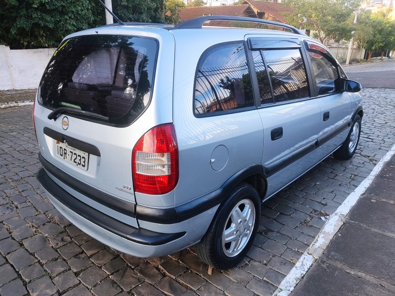 CHEVROLET ZAFIRA EXPRESSION 2.0 2008/2008 ALTERNATIVA VEÍCULOS LAJEADO / Carros no Vale