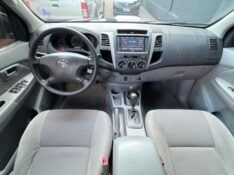 TOYOTA HILUX CABINE DUPLA SRV 3.0 4X4 AUT /2007 IDEAL VEÍCULOS LAJEADO / Carros no Vale