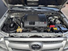 TOYOTA HILUX CABINE DUPLA SRV 3.0 4X4 AUT /2007 IDEAL VEÍCULOS LAJEADO / Carros no Vale