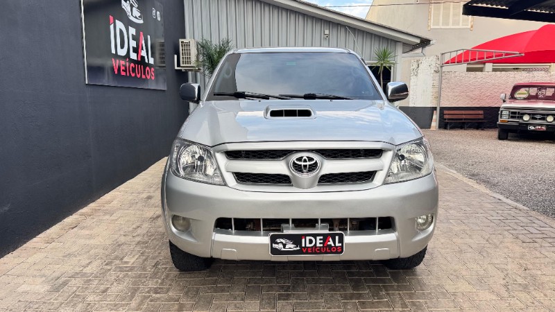 TOYOTA HILUX CABINE DUPLA SRV 3.0 4X4 AUT /2007 IDEAL VEÍCULOS LAJEADO / Carros no Vale