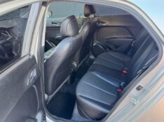 HYUNDAI HB20X PREMIUM 1.6 /2015 IDEAL VEÍCULOS LAJEADO / Carros no Vale