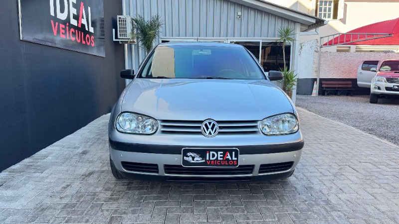 VOLKSWAGEN GOLF 1.6 MI /2003 IDEAL VEÍCULOS LAJEADO / Carros no Vale