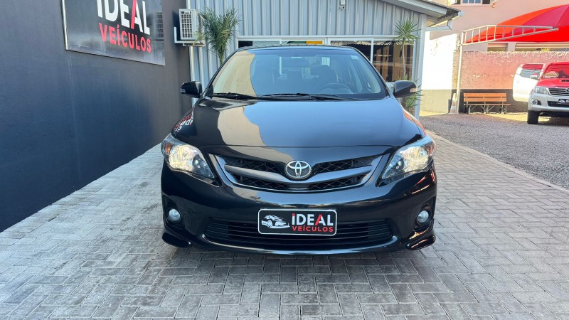 TOYOTA COROLLA XRS 2.0 /2013 IDEAL VEÍCULOS LAJEADO / Carros no Vale