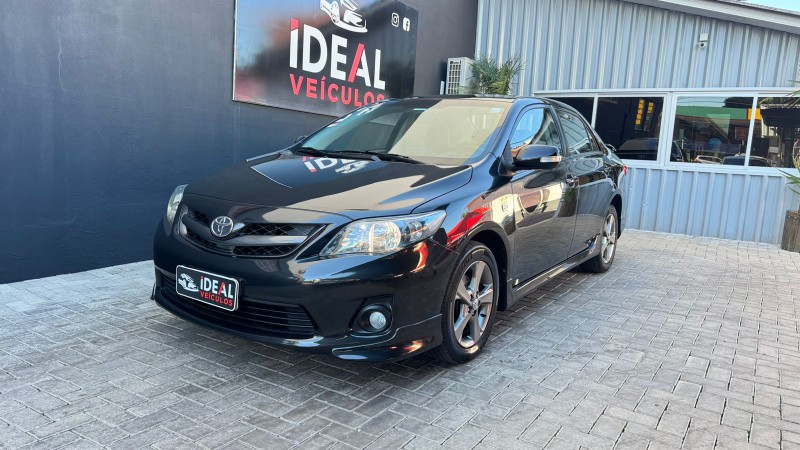 TOYOTA COROLLA XRS 2.0 /2013 IDEAL VEÍCULOS LAJEADO / Carros no Vale