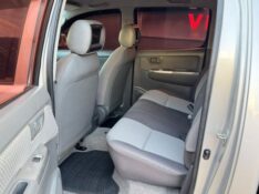 TOYOTA HILUX CABINE DUPLA SR /2012 IDEAL VEÍCULOS LAJEADO / Carros no Vale