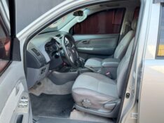 TOYOTA HILUX CABINE DUPLA SR /2012 IDEAL VEÍCULOS LAJEADO / Carros no Vale