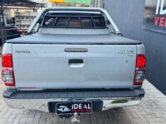 TOYOTA HILUX CABINE DUPLA SR /2012 IDEAL VEÍCULOS LAJEADO / Carros no Vale