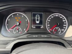 VOLKSWAGEN POLO 1.0 /2022 IDEAL VEÍCULOS LAJEADO / Carros no Vale