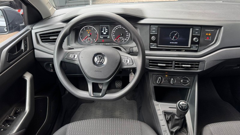 VOLKSWAGEN POLO 1.0 /2022 IDEAL VEÍCULOS LAJEADO / Carros no Vale