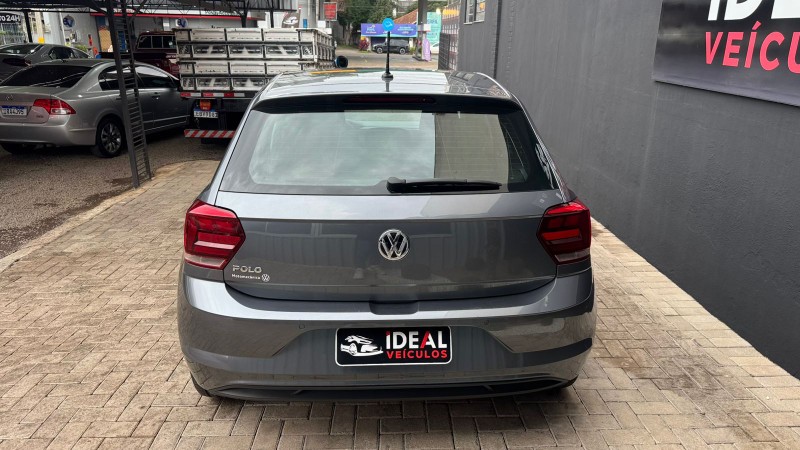 VOLKSWAGEN POLO 1.0 /2022 IDEAL VEÍCULOS LAJEADO / Carros no Vale