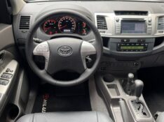 TOYOTA HILUX CABINE DUPLA SRV 2.8 TURBO 4X4 /2013 IDEAL VEÍCULOS LAJEADO / Carros no Vale
