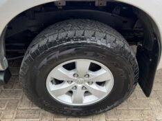 TOYOTA HILUX CABINE DUPLA SRV 2.8 TURBO 4X4 /2013 IDEAL VEÍCULOS LAJEADO / Carros no Vale