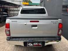 TOYOTA HILUX CABINE DUPLA SRV 2.8 TURBO 4X4 /2013 IDEAL VEÍCULOS LAJEADO / Carros no Vale