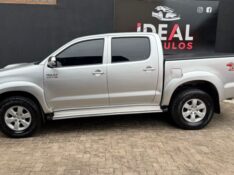 TOYOTA HILUX CABINE DUPLA SRV 2.8 TURBO 4X4 /2013 IDEAL VEÍCULOS LAJEADO / Carros no Vale