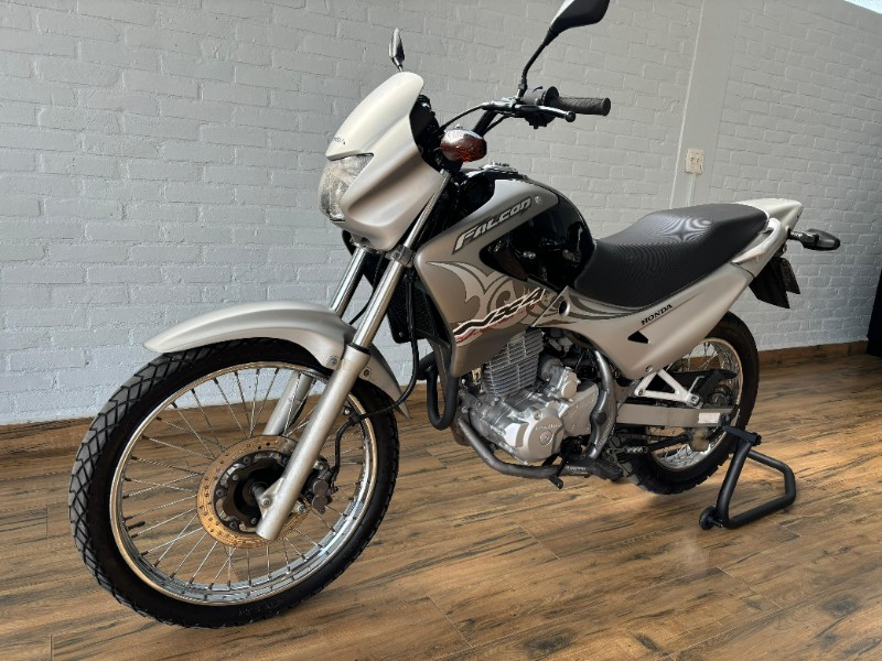 HONDA MOTOS NX 400 FALCON /2006 RT 811 VEÍCULOS ARROIO DO MEIO / Carros no Vale