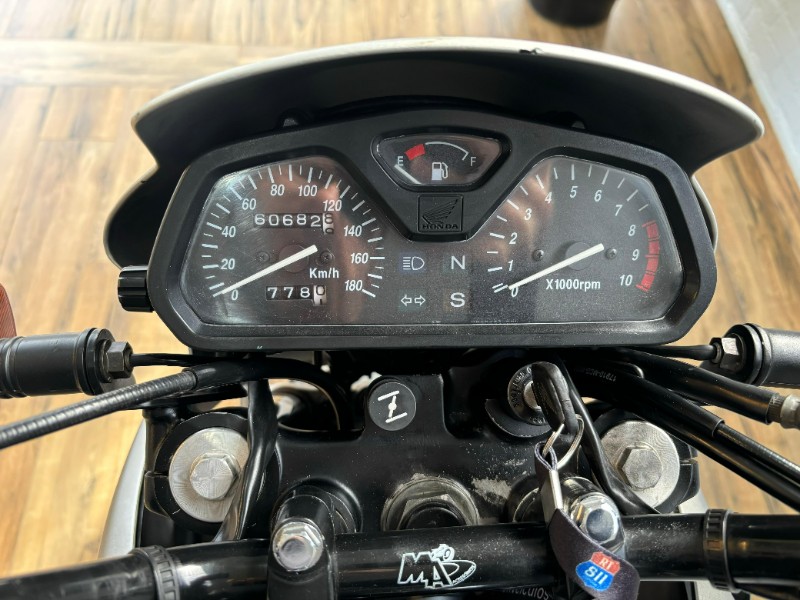 HONDA MOTOS NX 400 FALCON /2006 RT 811 VEÍCULOS ARROIO DO MEIO / Carros no Vale
